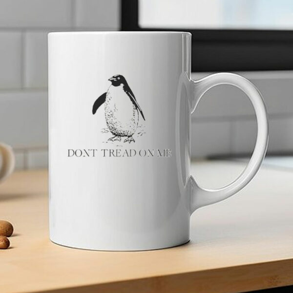 Don't tread on penguins Trump taxes penguin tariffs Mug